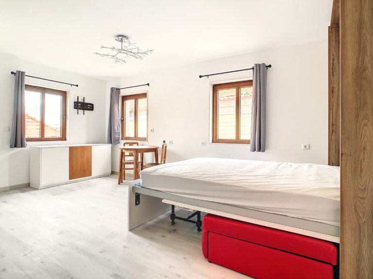 Ovarinhassala5-1704885289_1704886472_86502_2a41a42